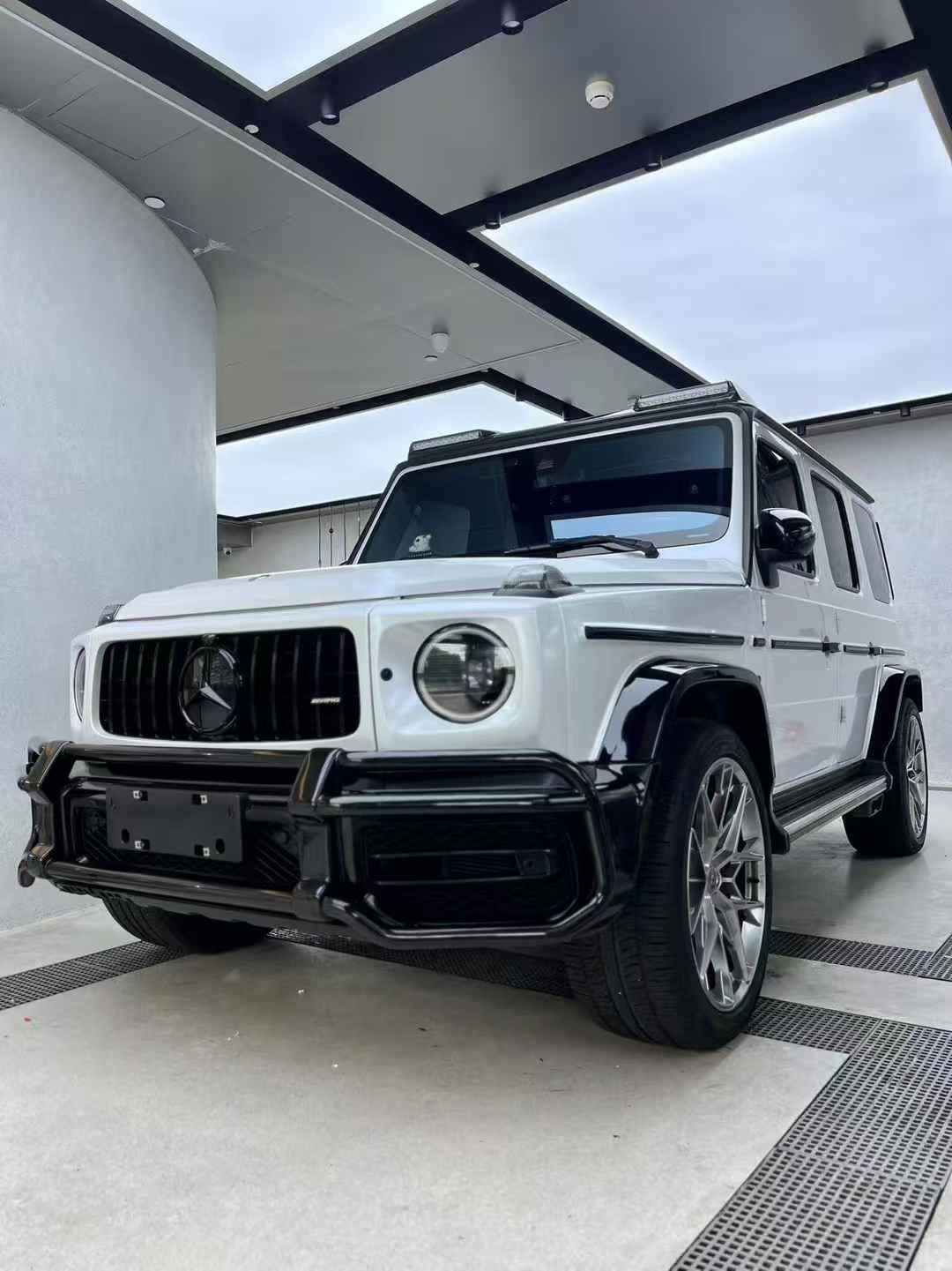 奔驰G级白色2019年08月