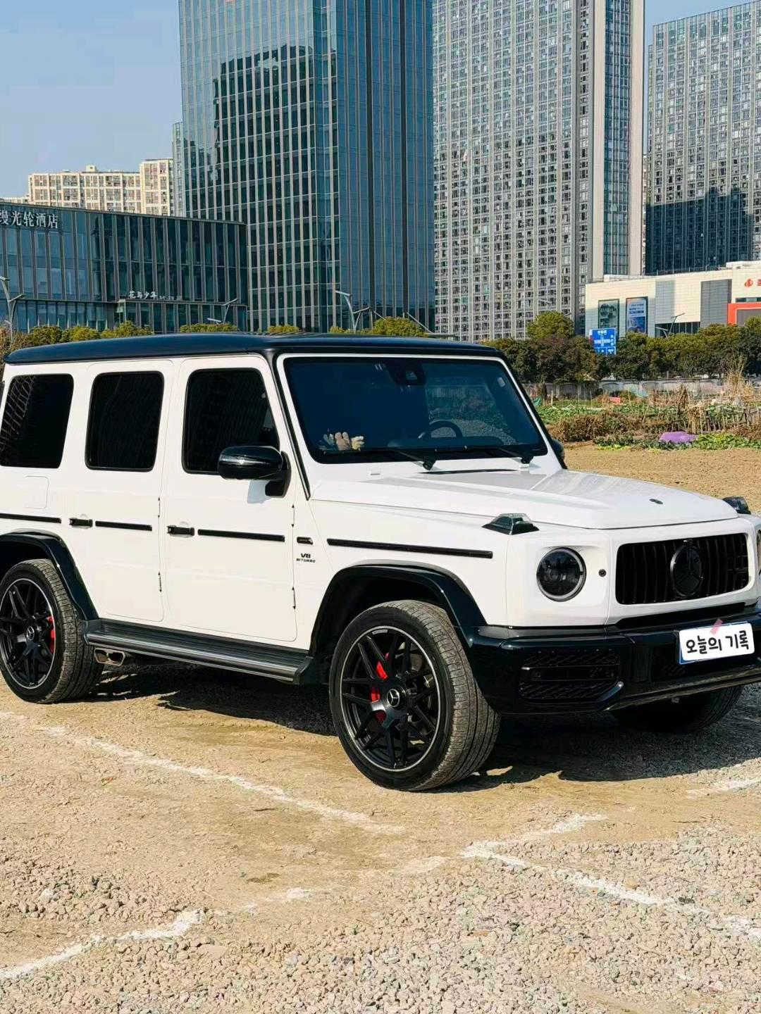 奔驰G级黑色2021年02月