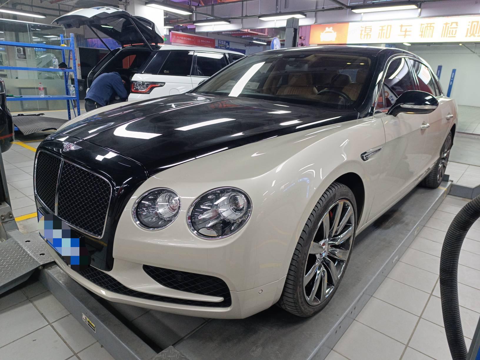 宾利 2017款 飞驰 4.0T V8 S 标准版