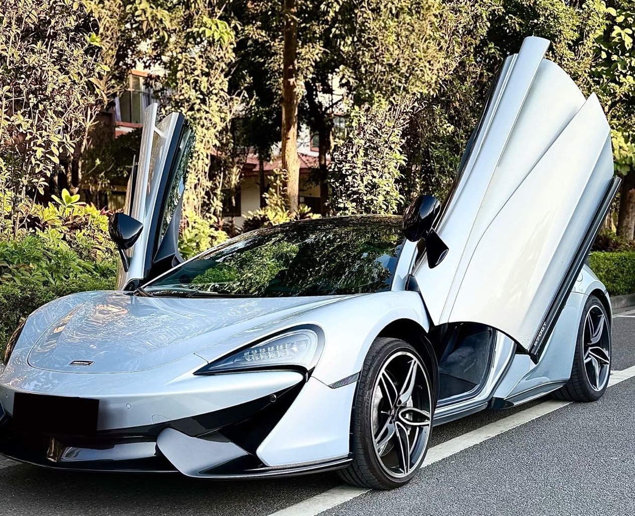 迈凯伦570灰色2018年04月