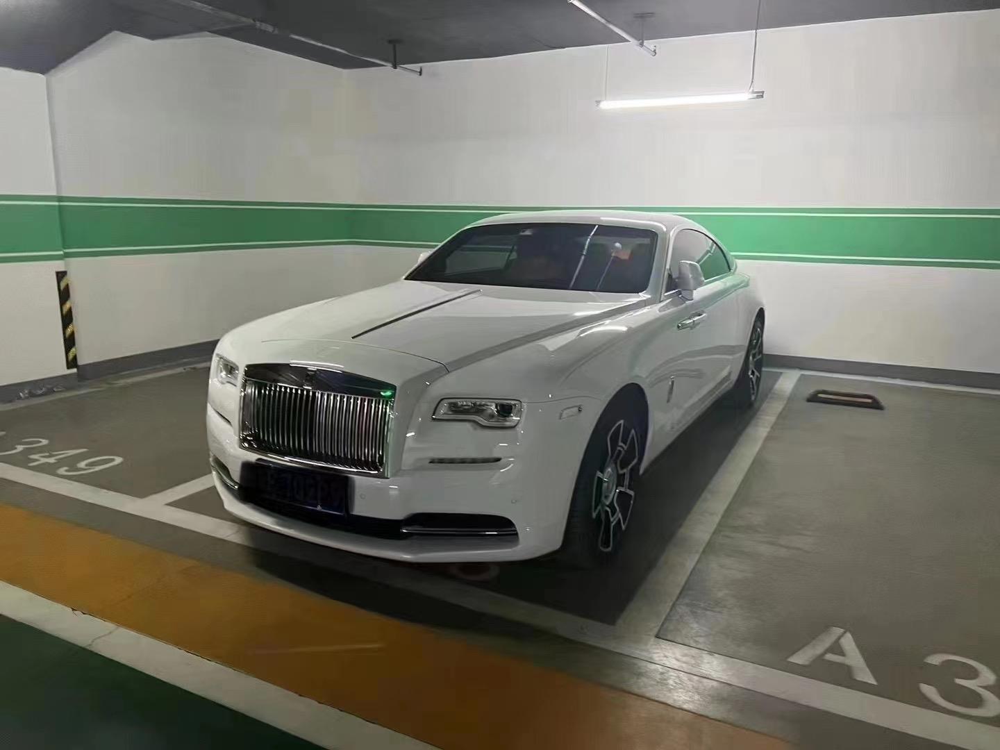 劳斯莱斯魅影白色2017年06月