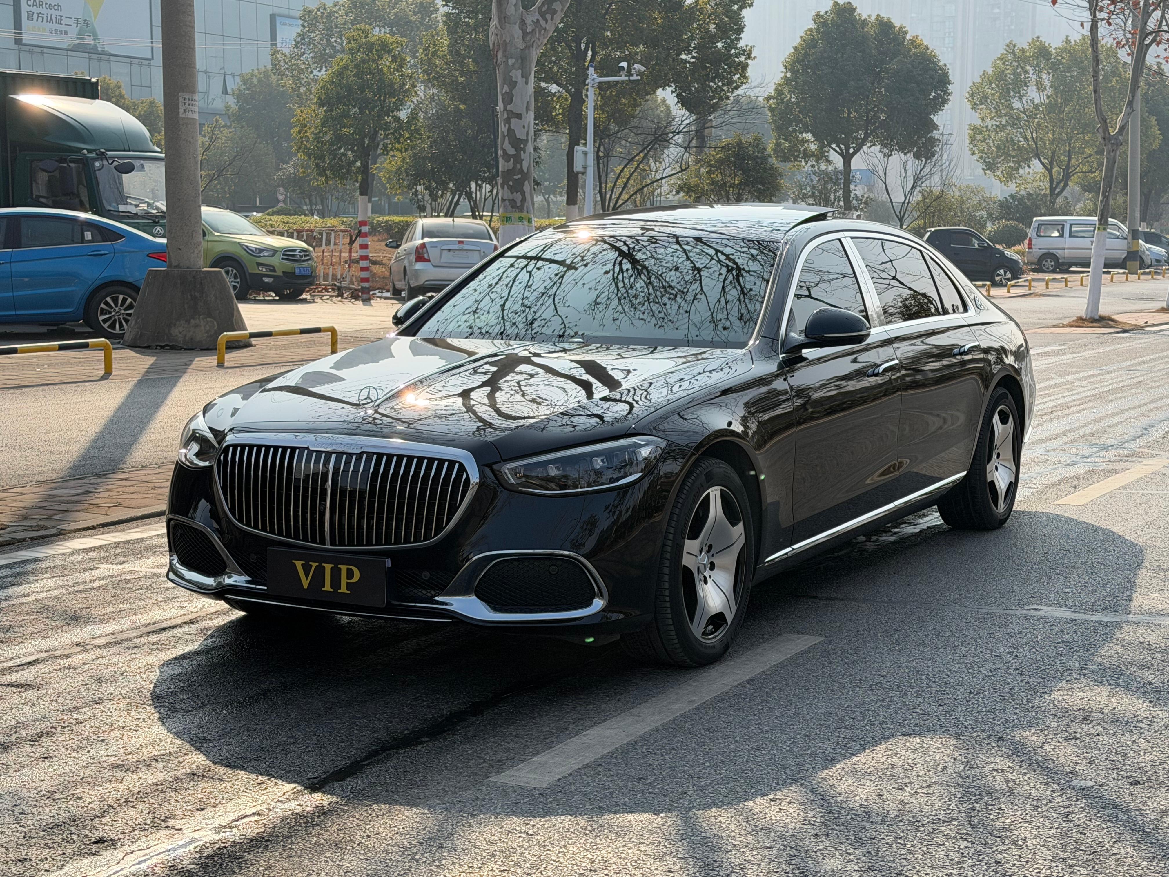 奔驰迈巴赫S级黑色2022年01月