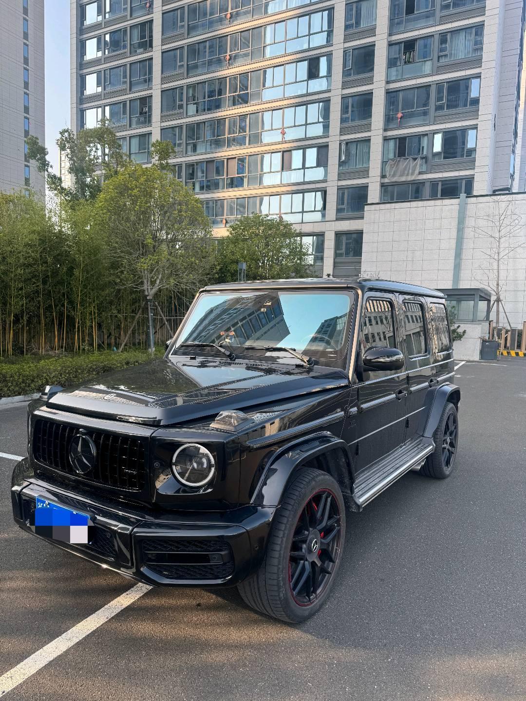 奔驰G级黑色2021年05月