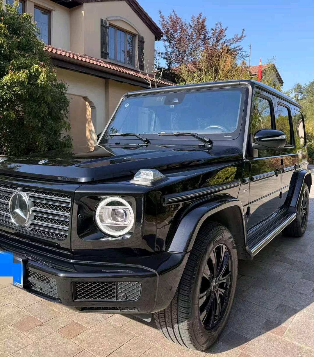 奔驰G级黑色2022年09月