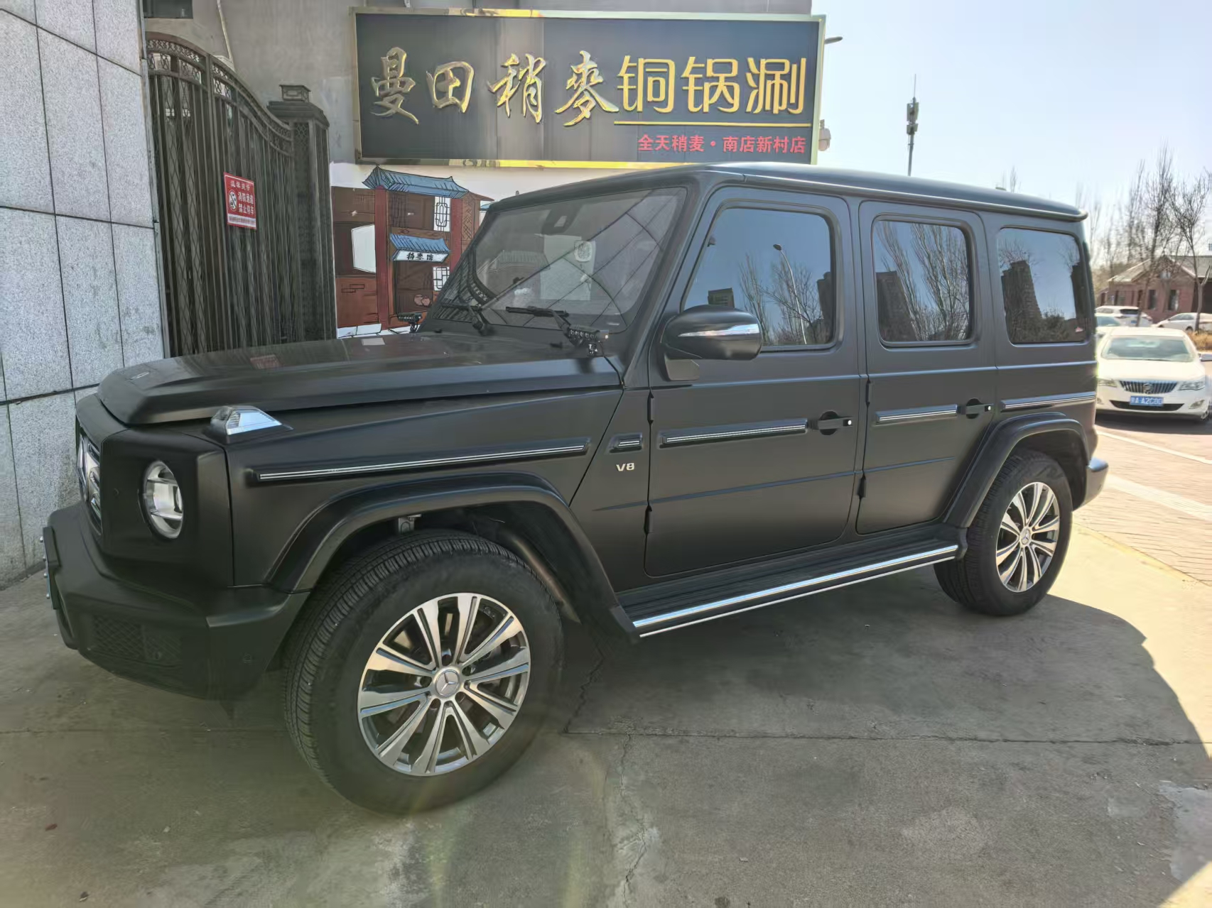 奔驰G级黑色2024年10月
