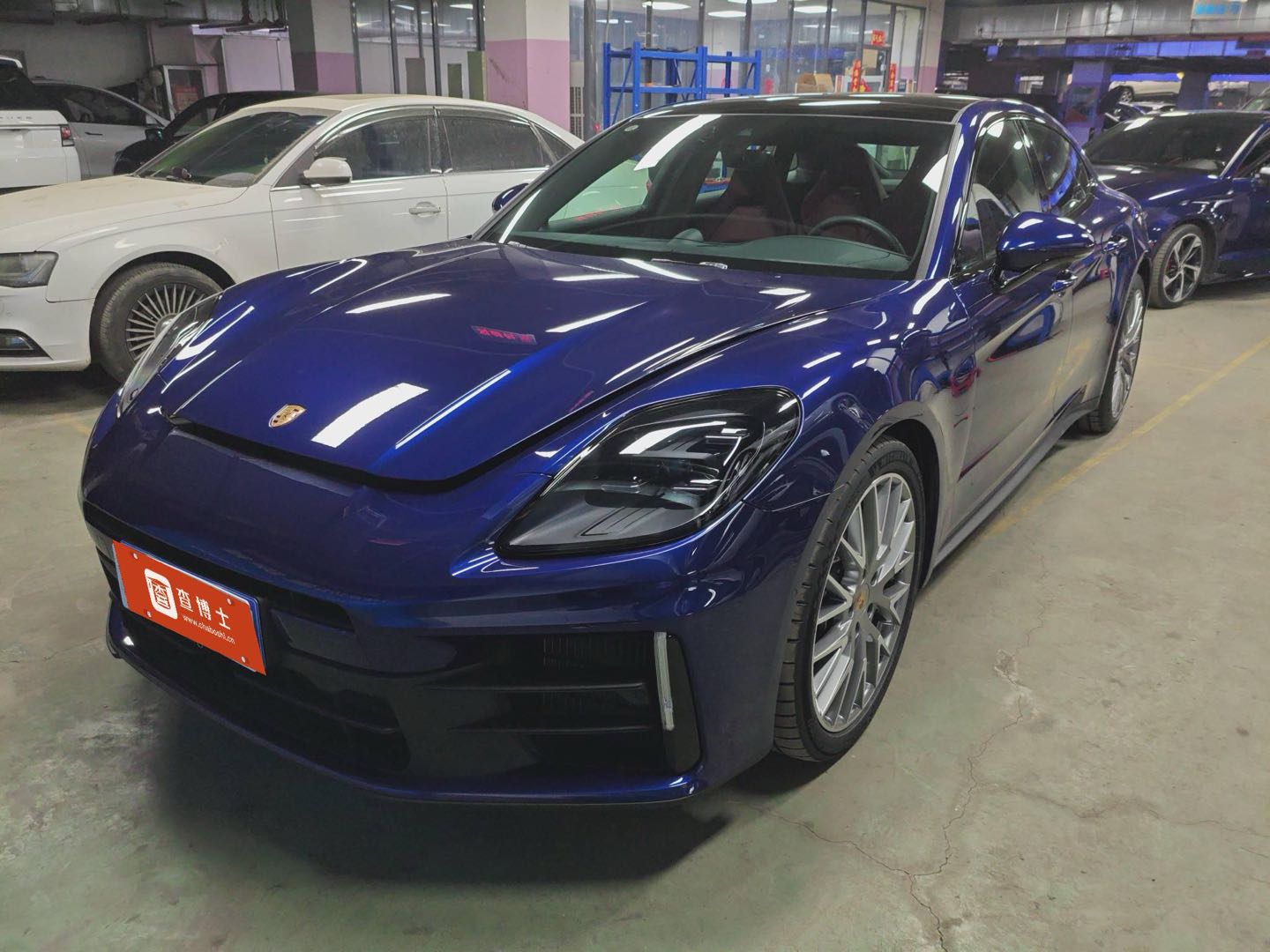 保时捷Panamera 蓝色2025年06月