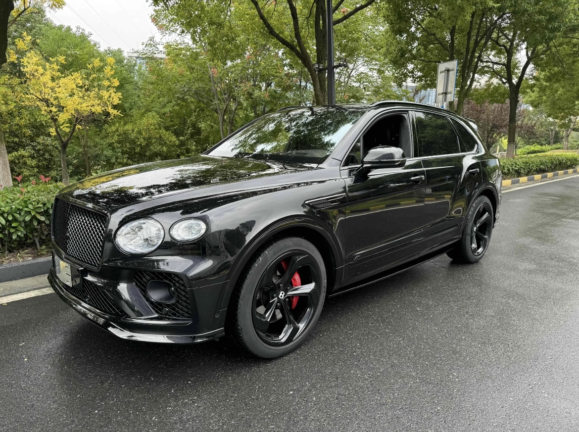 宾利 2022款 添越 4.0T V8 S