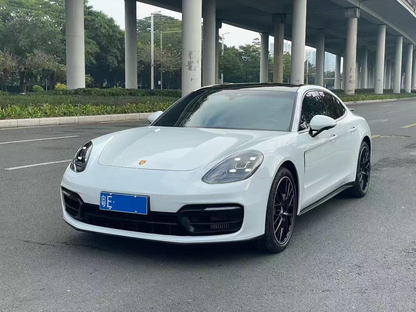 保时捷Panamera 白色2021年03月
