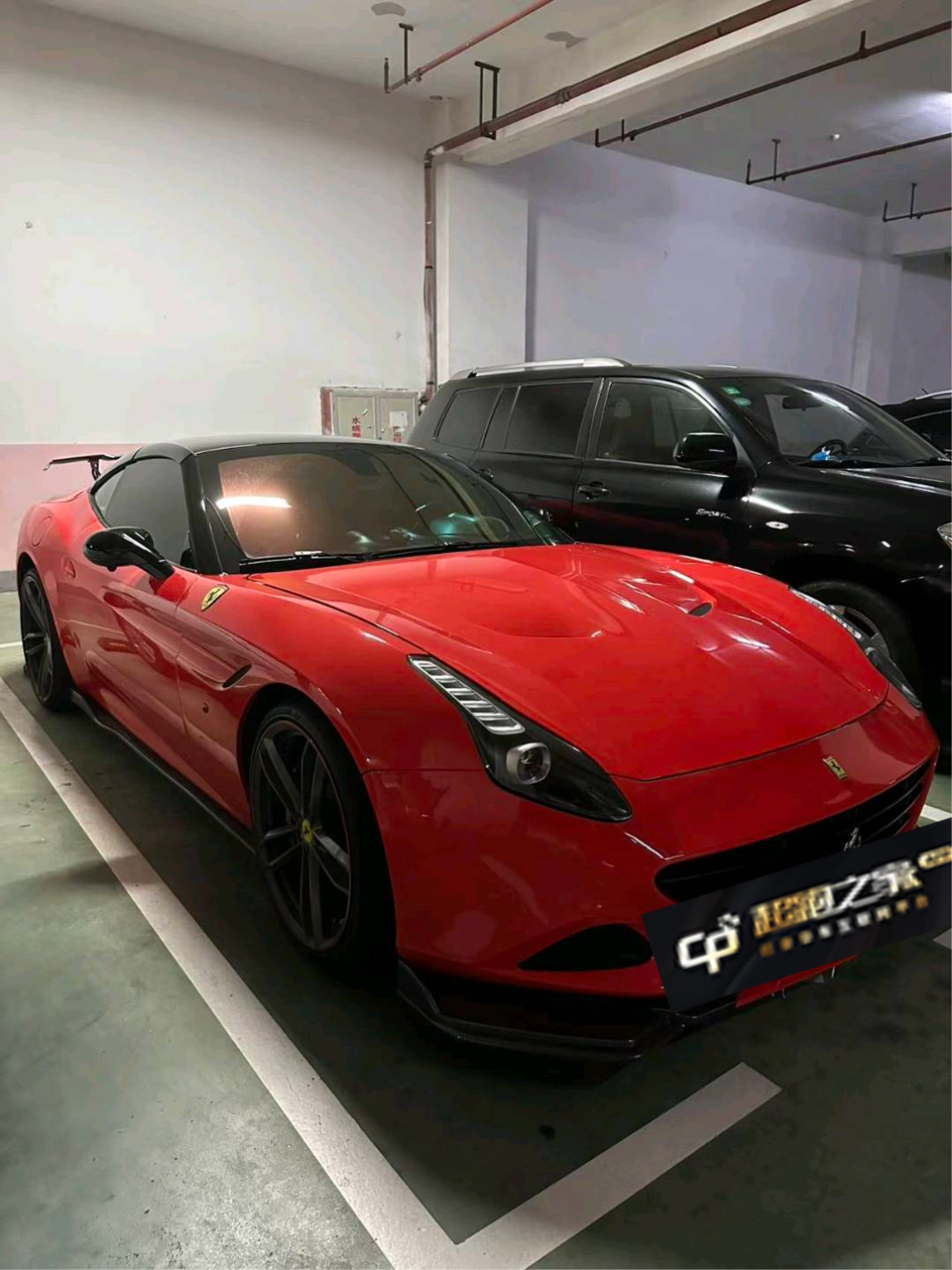 法拉利California T红色2016年07月