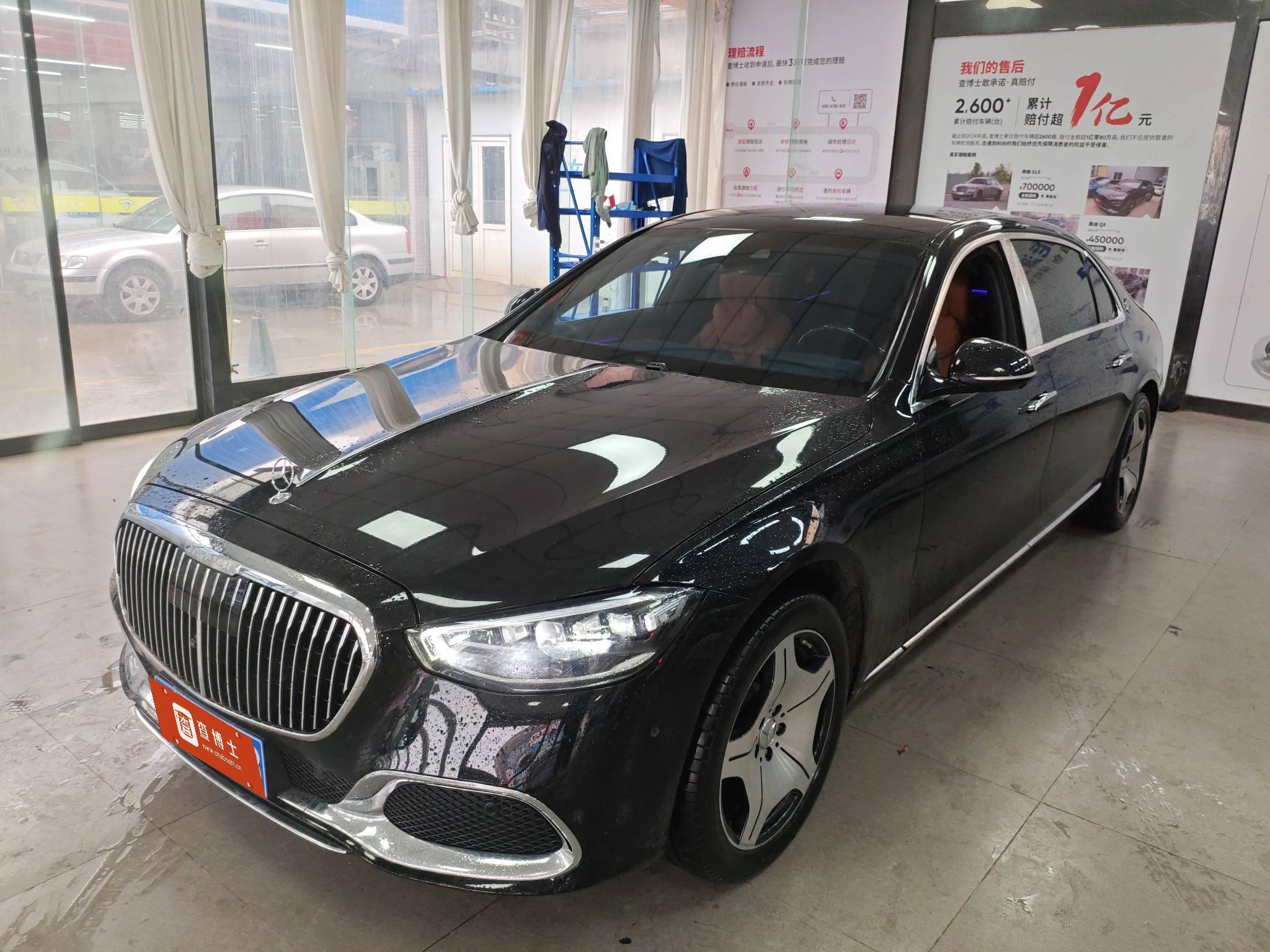 奔驰迈巴赫S级黑色2024年05月