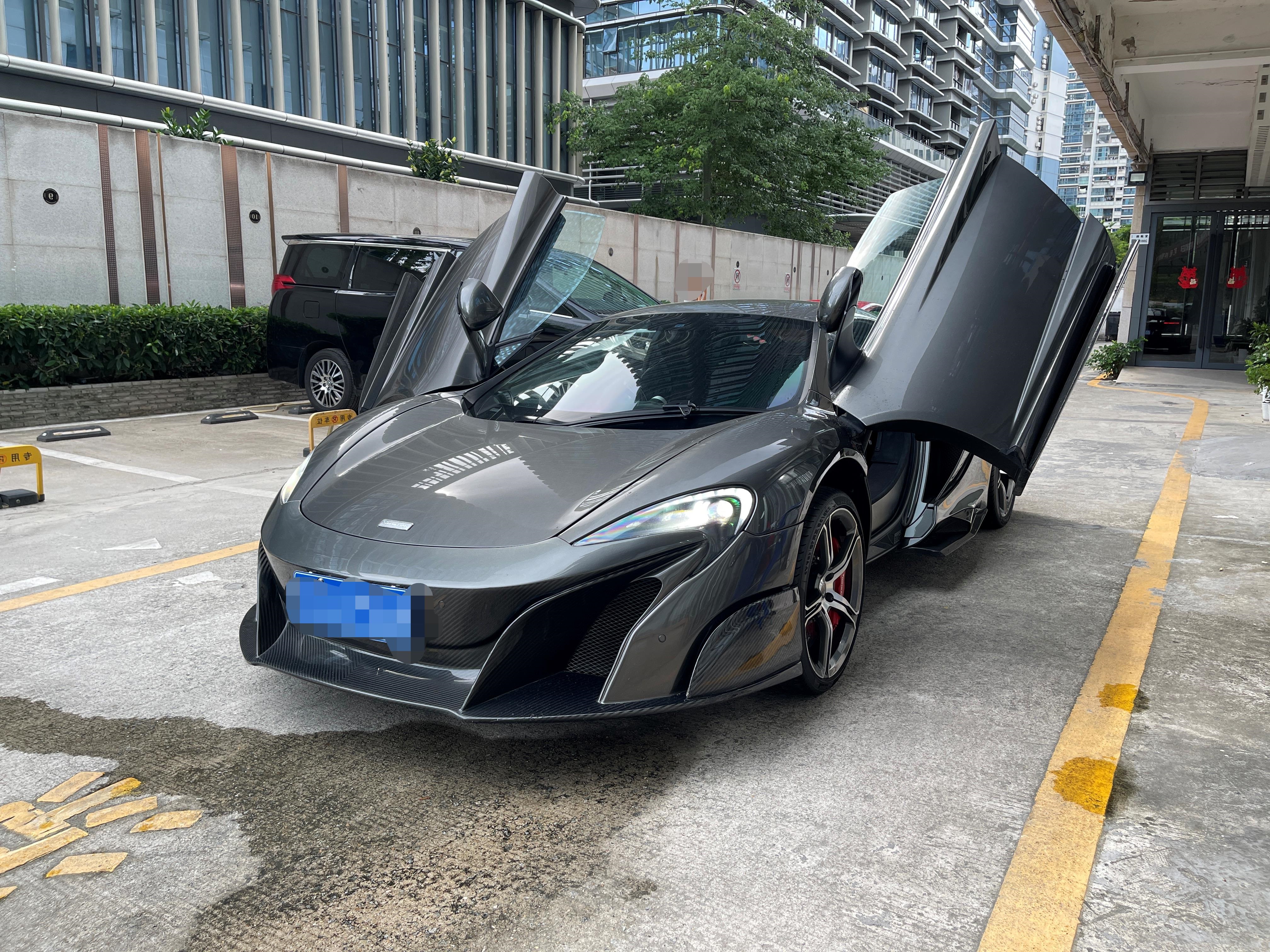 迈凯伦650S银灰色2016年08月