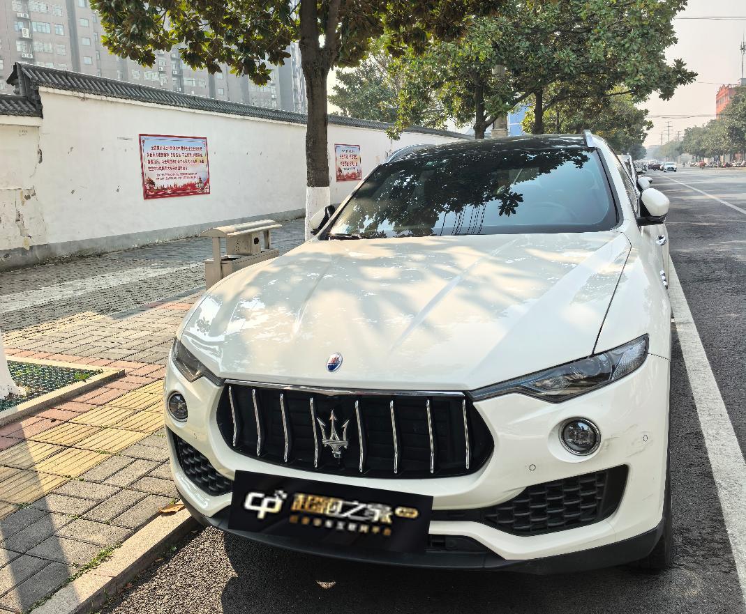 玛莎拉蒂莱万特白色2018年07月