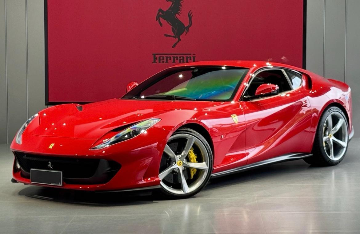法拉利812红色2019年08月