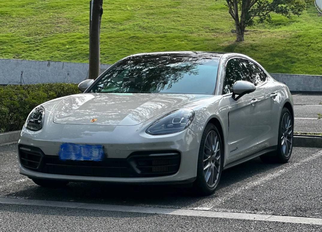 保时捷Panamera 灰色2022年07月