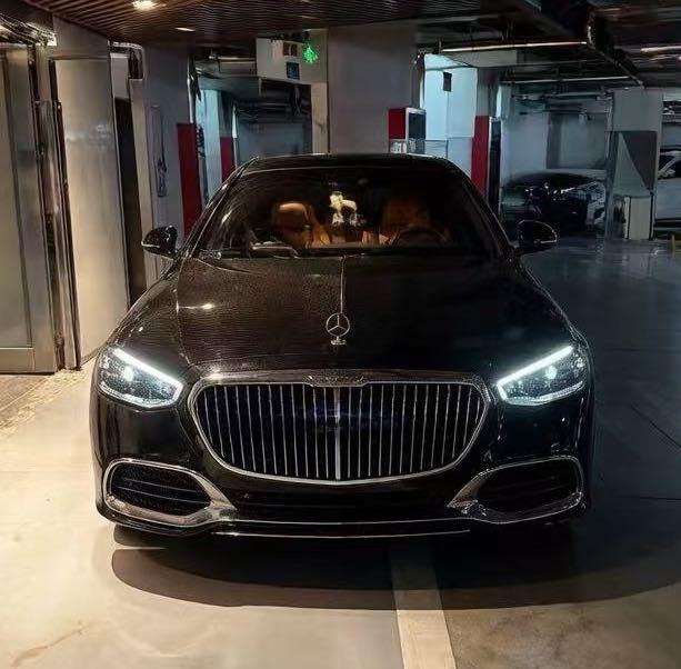 奔驰迈巴赫S级黑色2023年08月