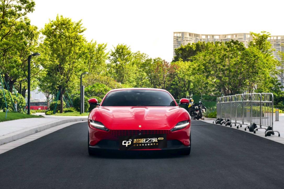 法拉利Roma红色2021年04月