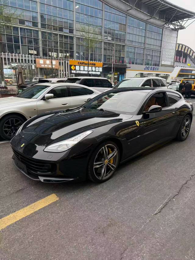 法拉利GTC4 lusso T黑色2018年09月