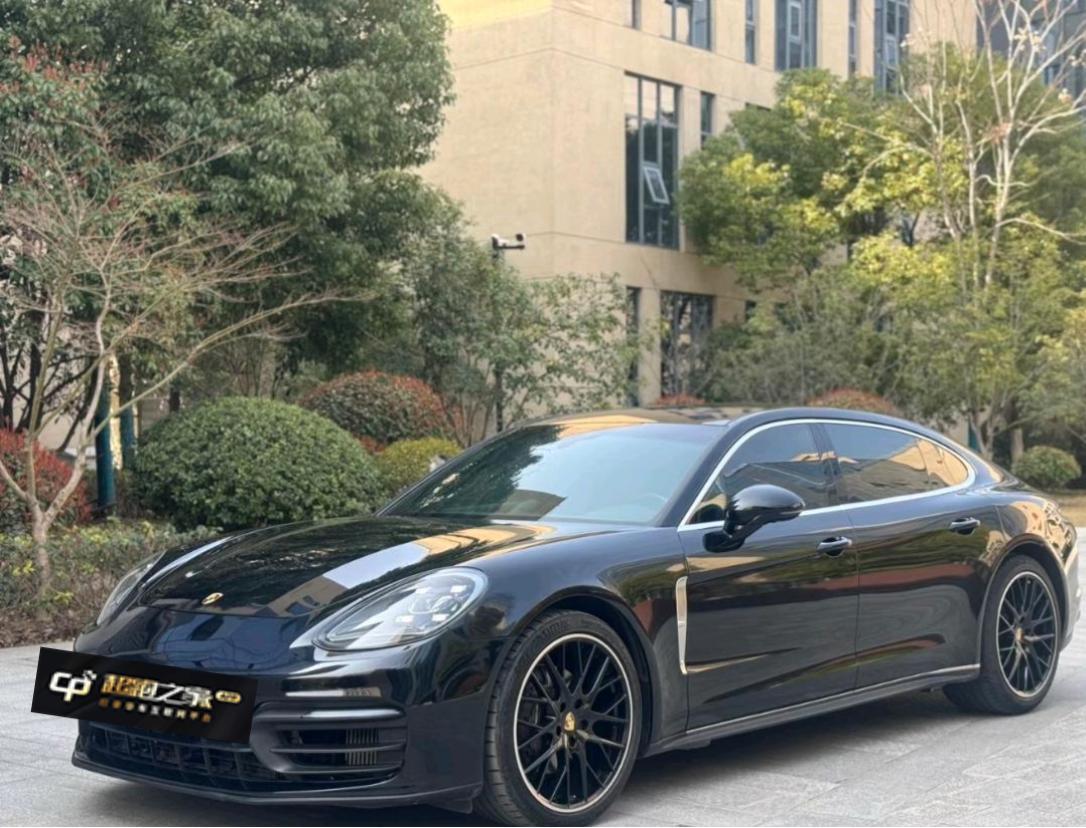 保时捷Panamera 黑色2021年10月