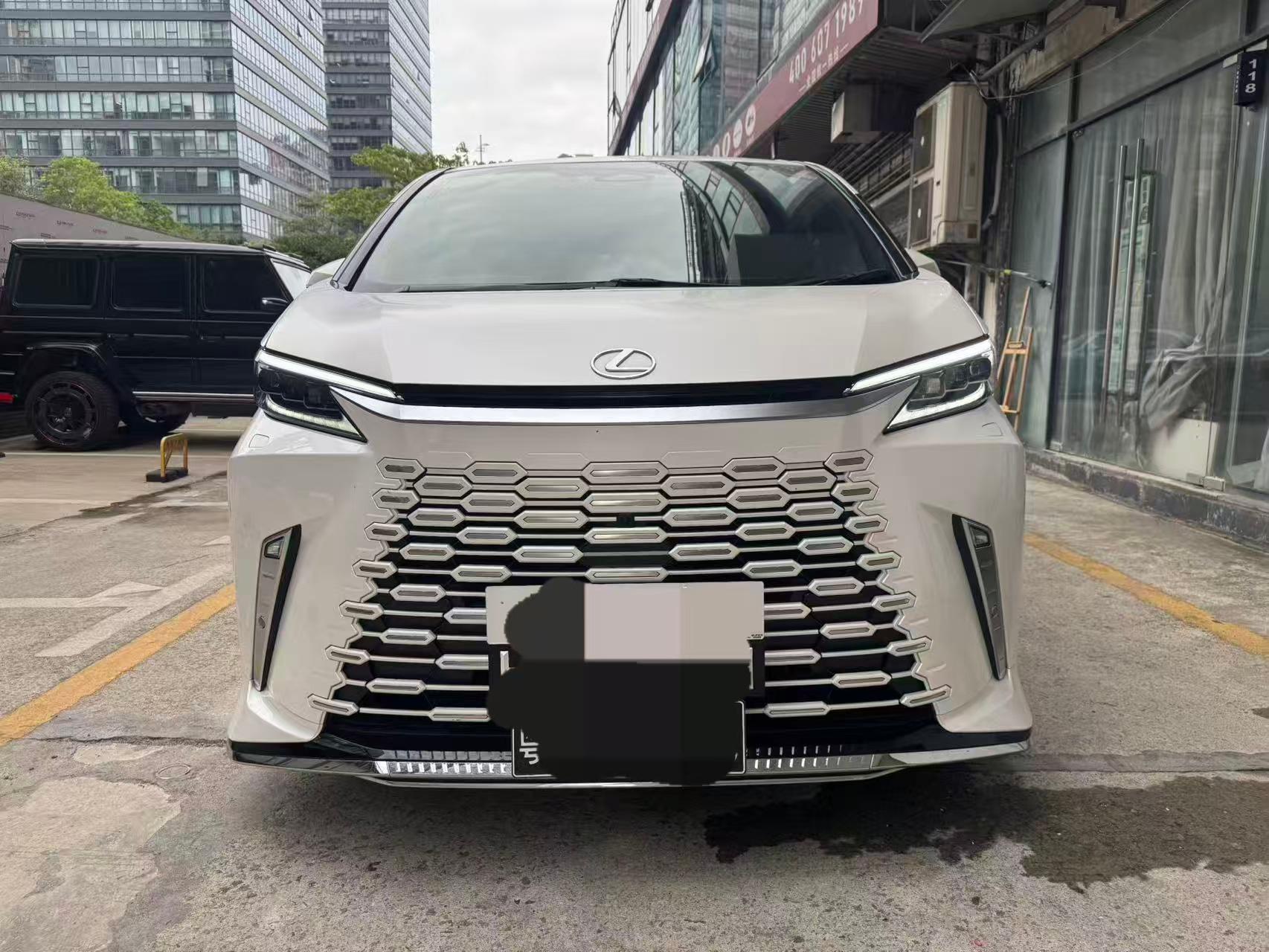 null白色2025年06月