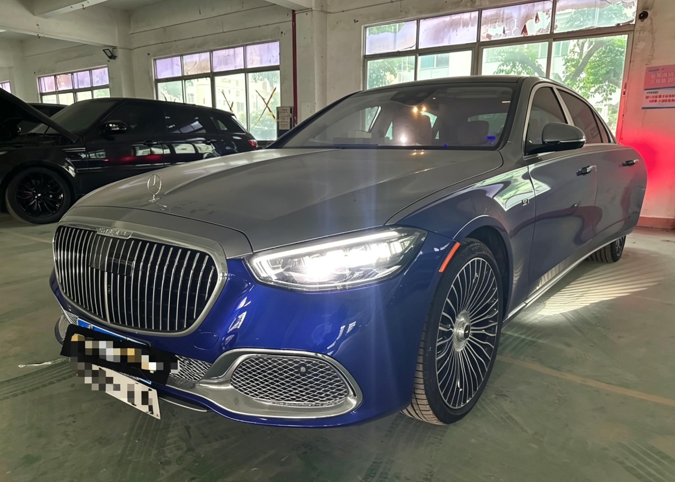 奔驰迈巴赫S级黑色2024年03月