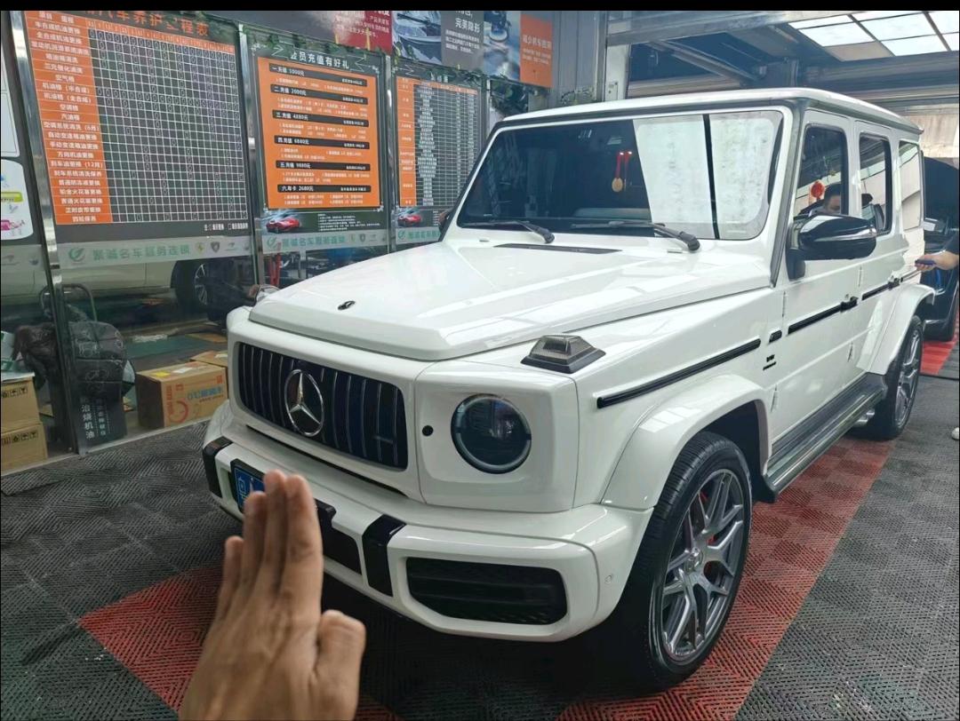 奔驰G级 AMG白色2023年04月
