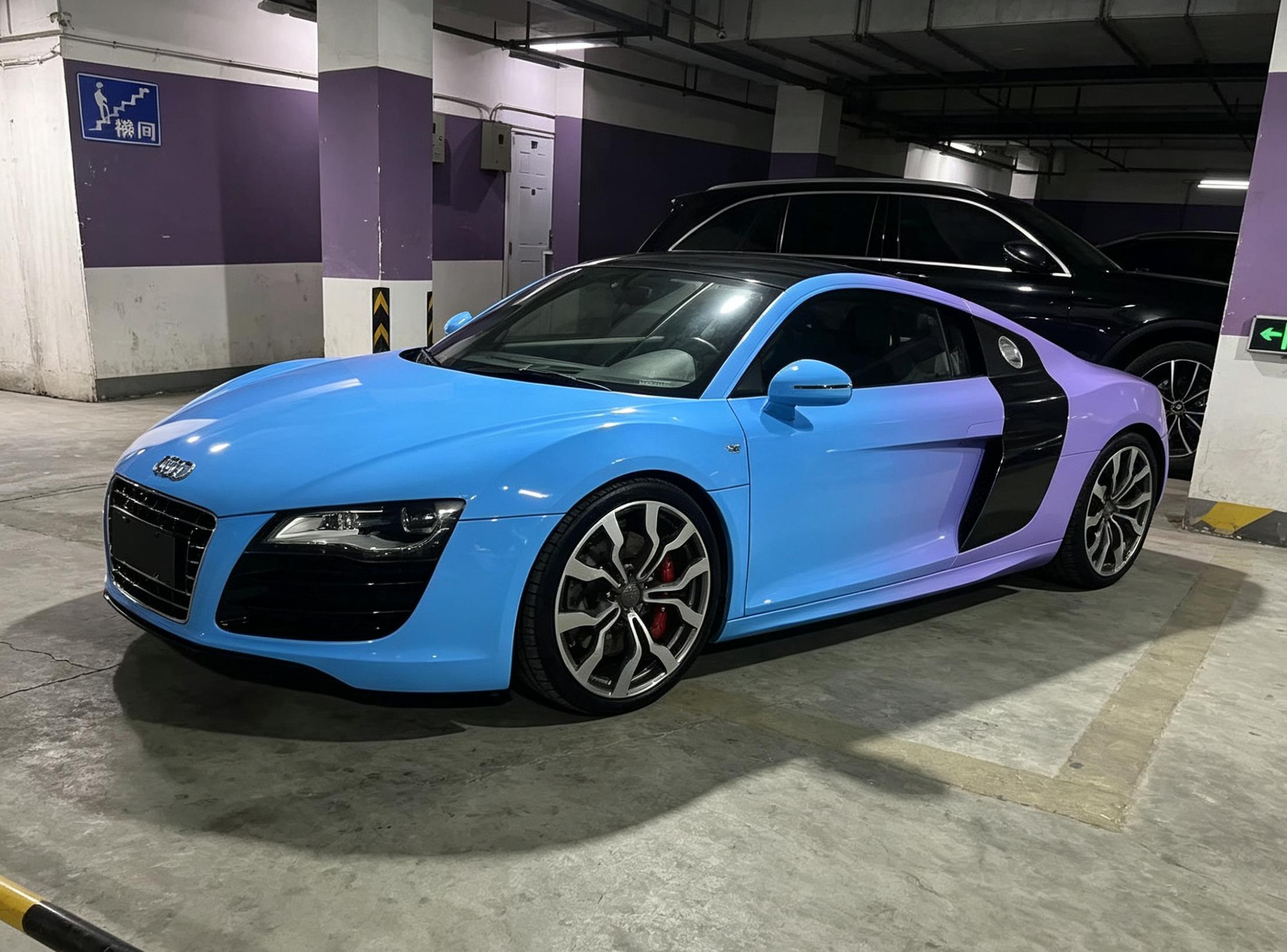 奥迪RS&R系R8白色2012年02月