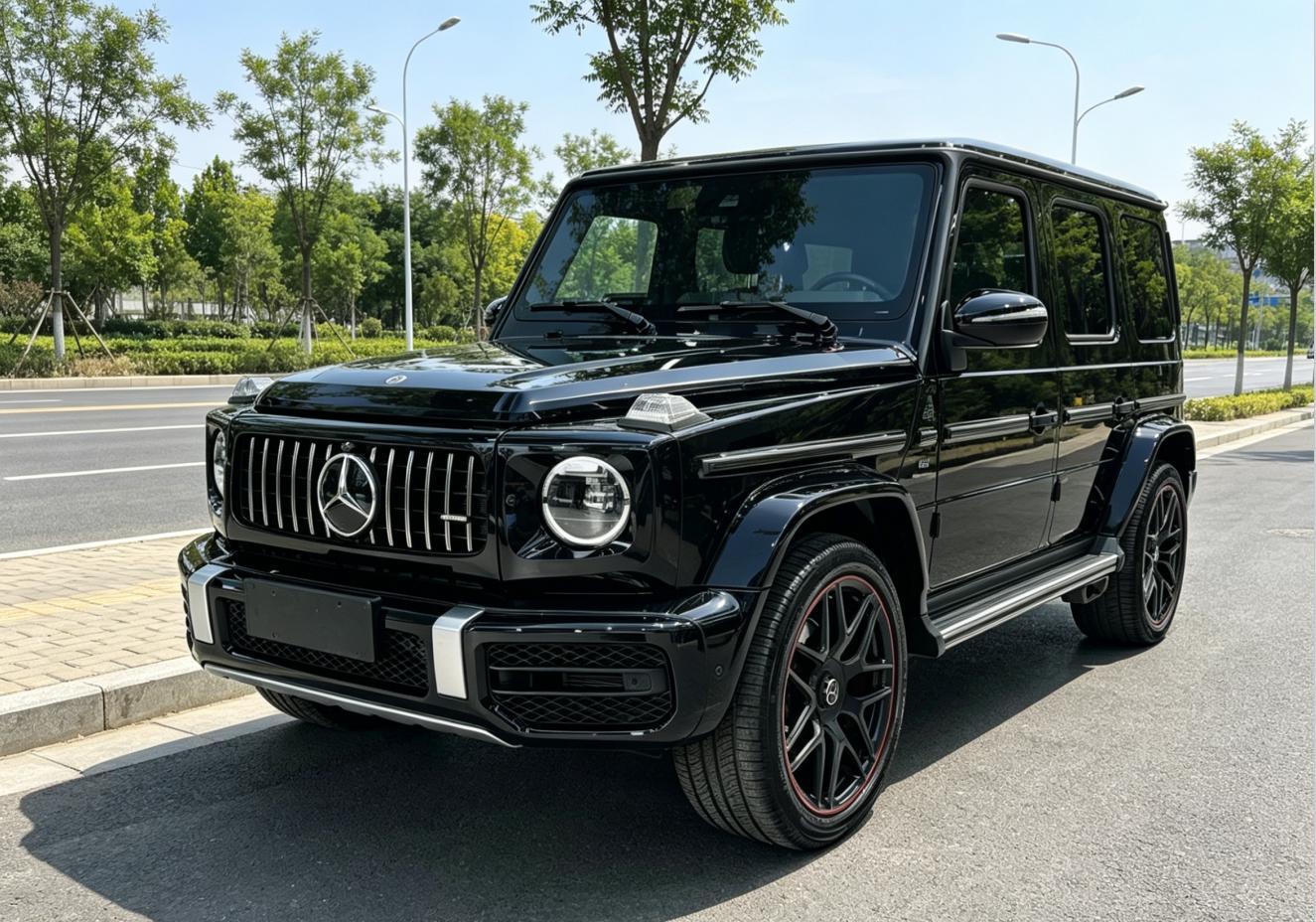 奔驰G级黑色2018年10月