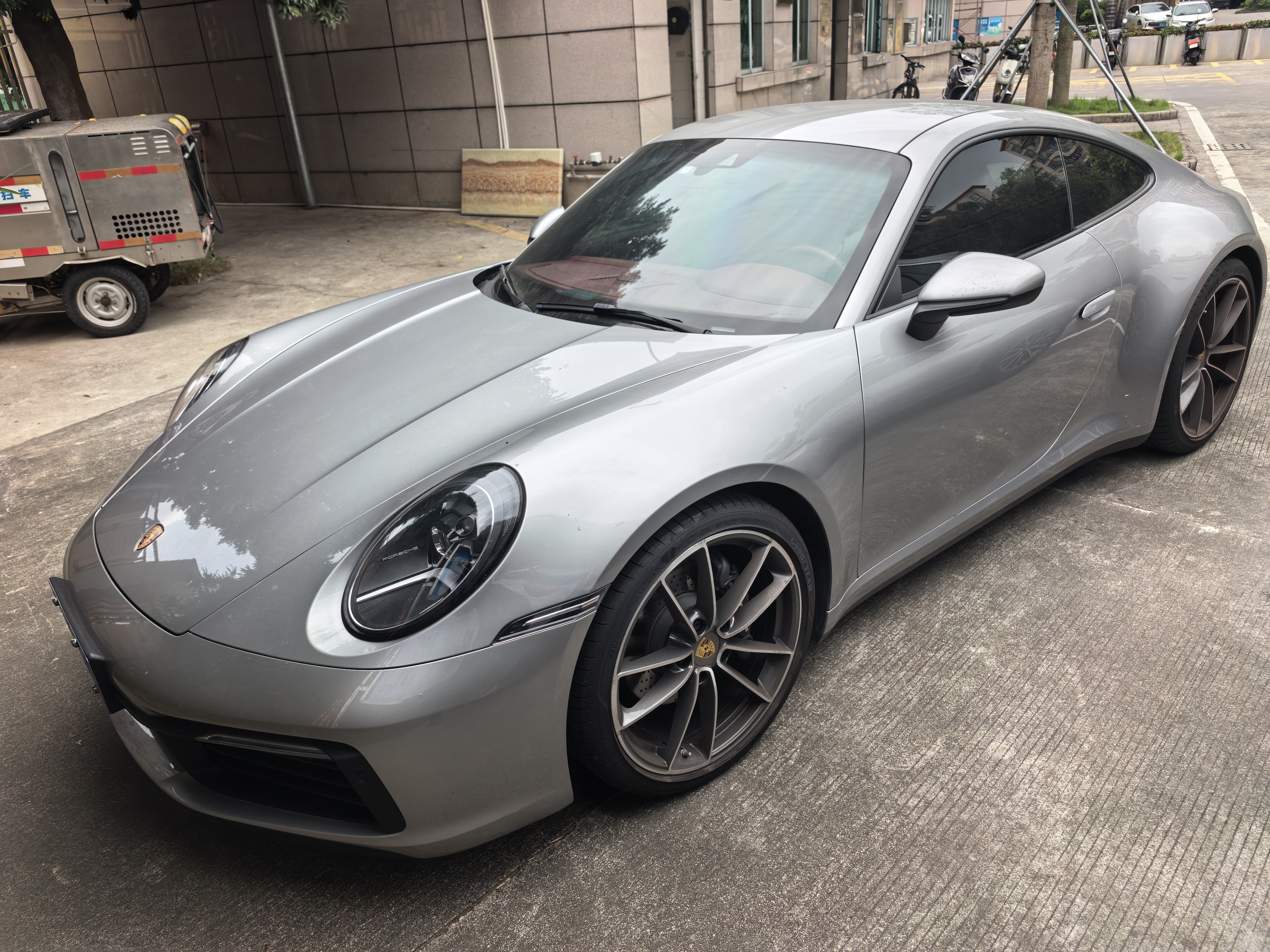 保时捷911银色2024年02月