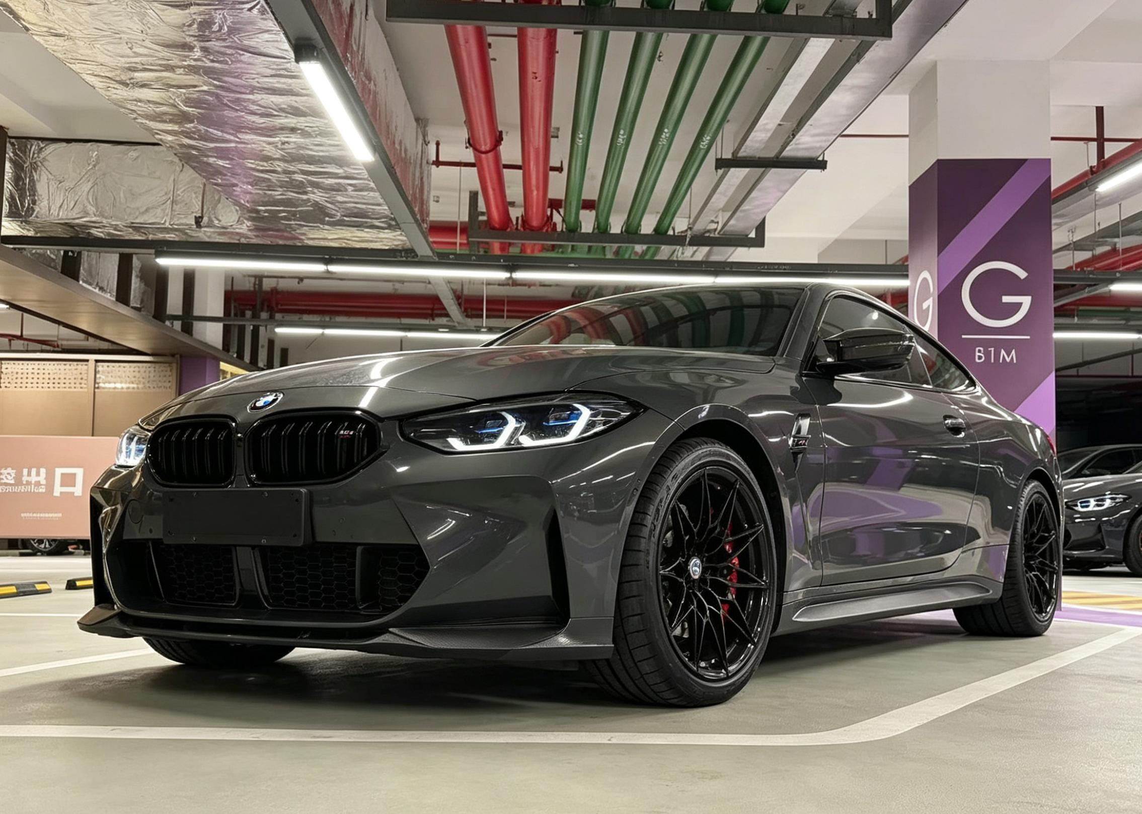 宝马M系M4银灰色2026年03月