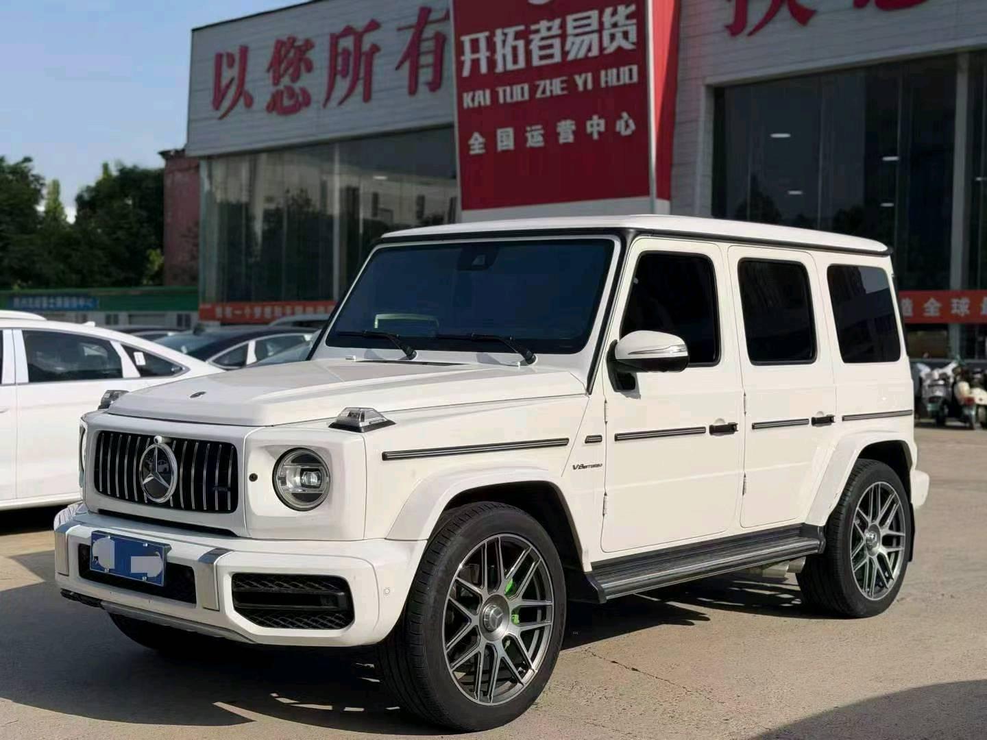 奔驰G级黑色2024年01月