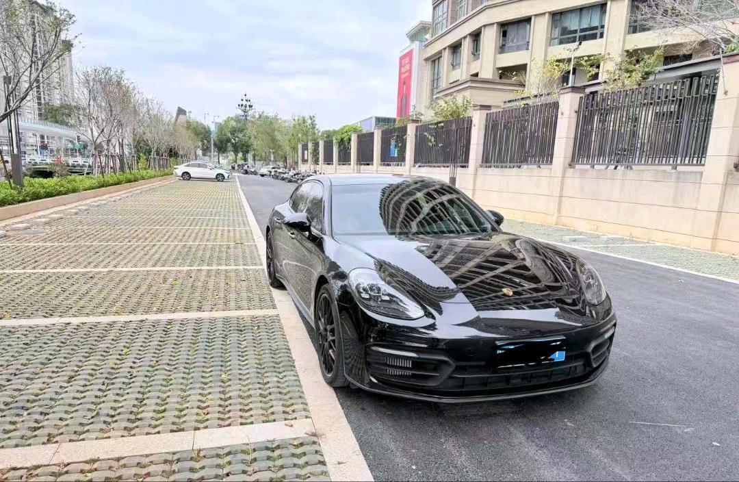 保时捷Panamera 黑色2023年06月