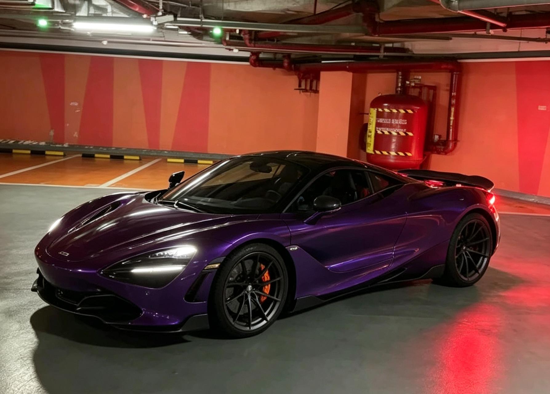 迈凯伦720S 黑色2020年12月