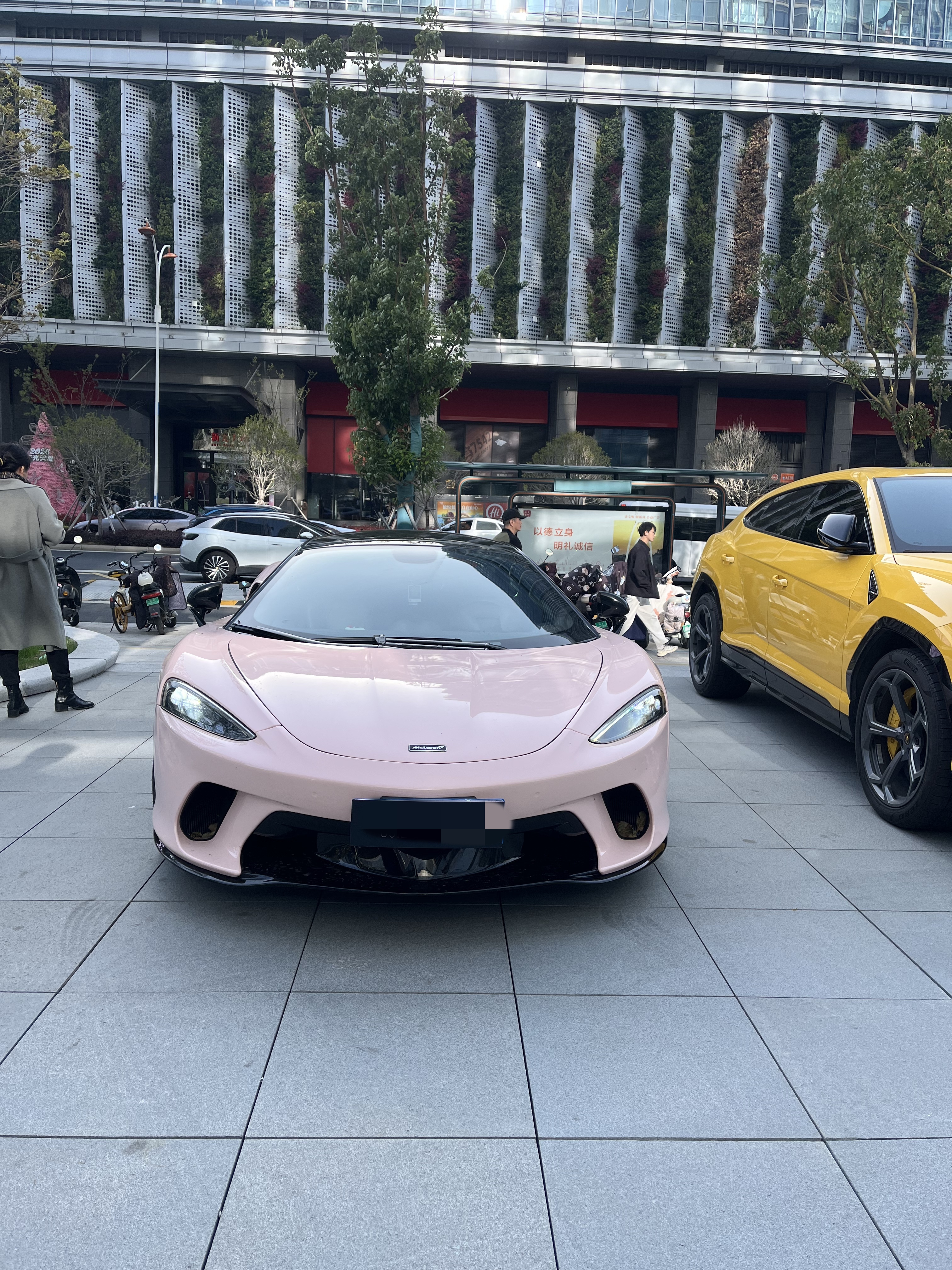 迈凯伦GT米色2020年10月