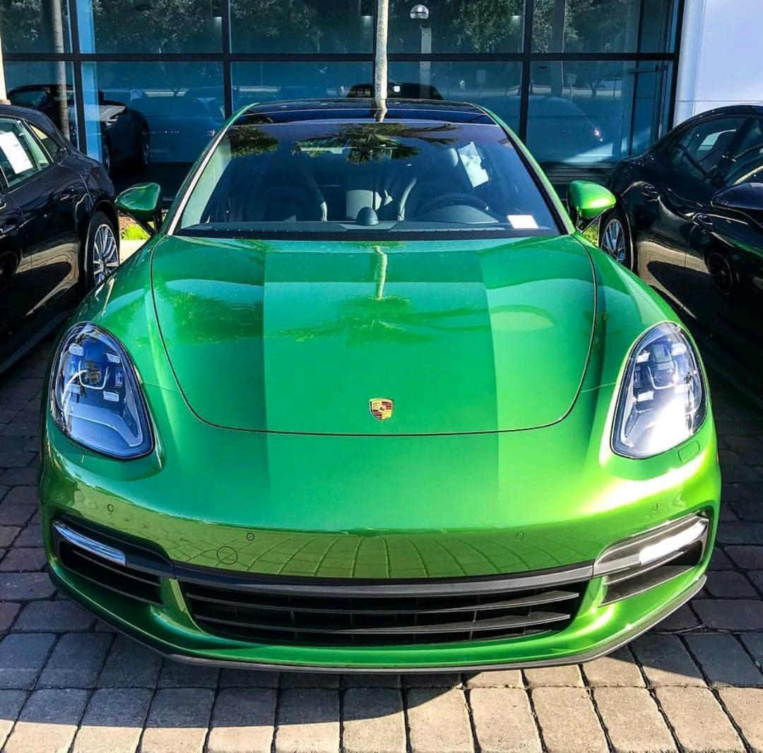 保时捷Panamera 绿色2021年07月