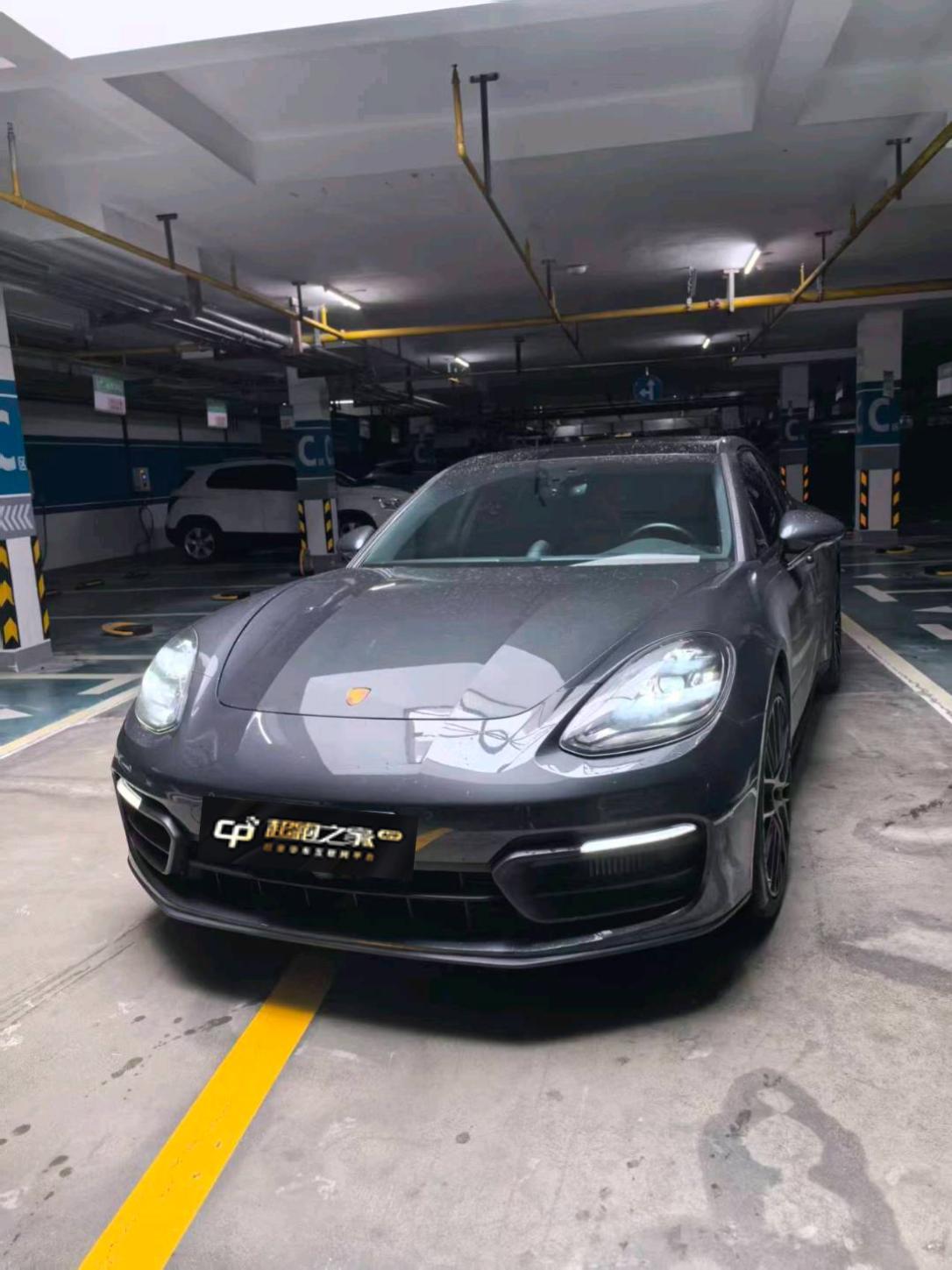 保时捷Panamera 灰色2023年07月