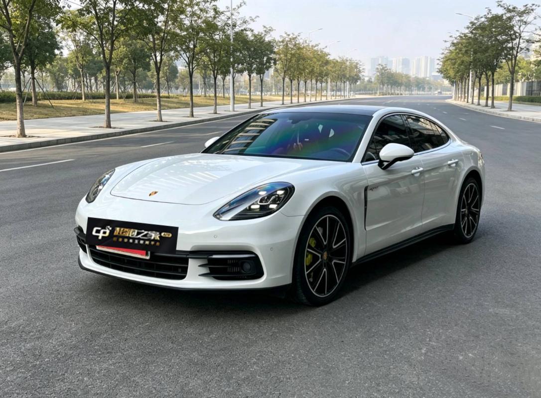 保时捷Panamera 新能源白色2021年06月