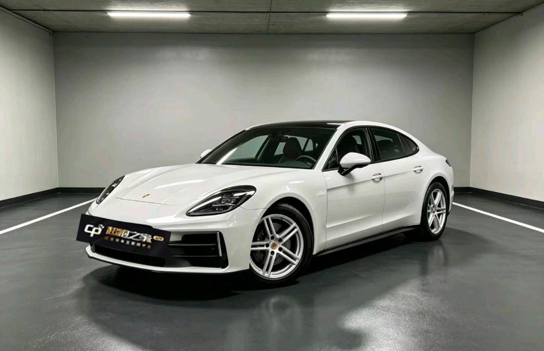 保时捷Panamera 白色2025年05月