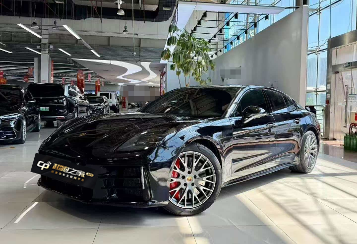 保时捷Panamera 黑色2024年09月