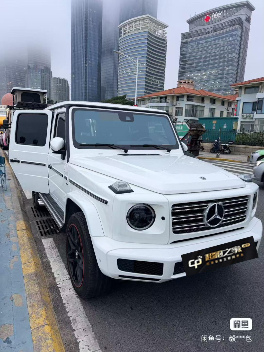 奔驰G级白色2023年12月