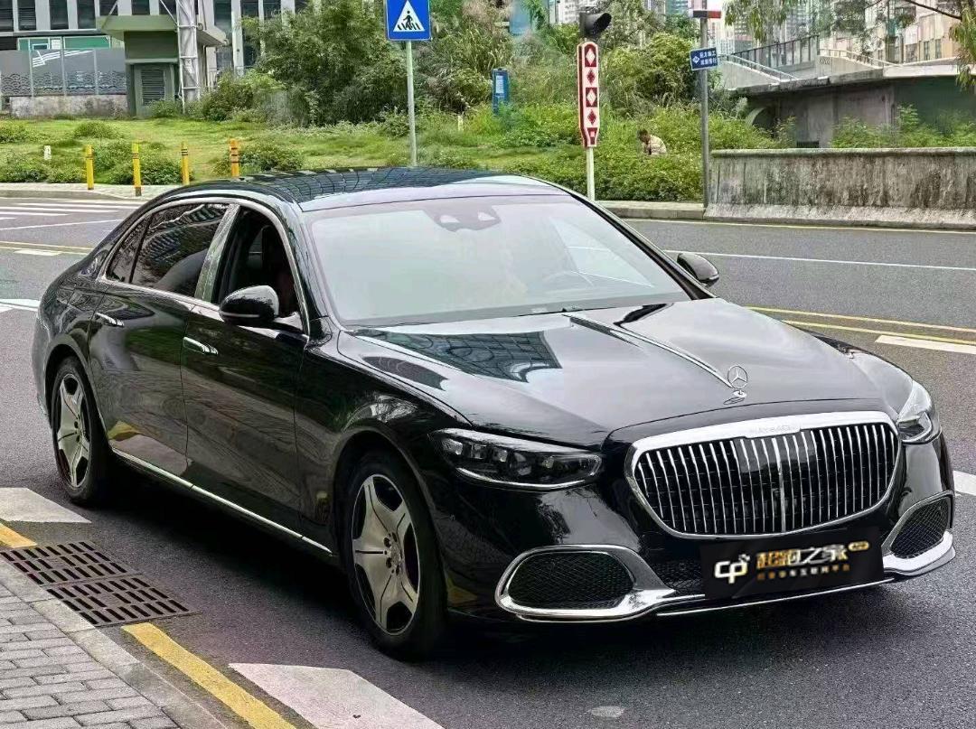 奔驰迈巴赫S级黑色2022年01月