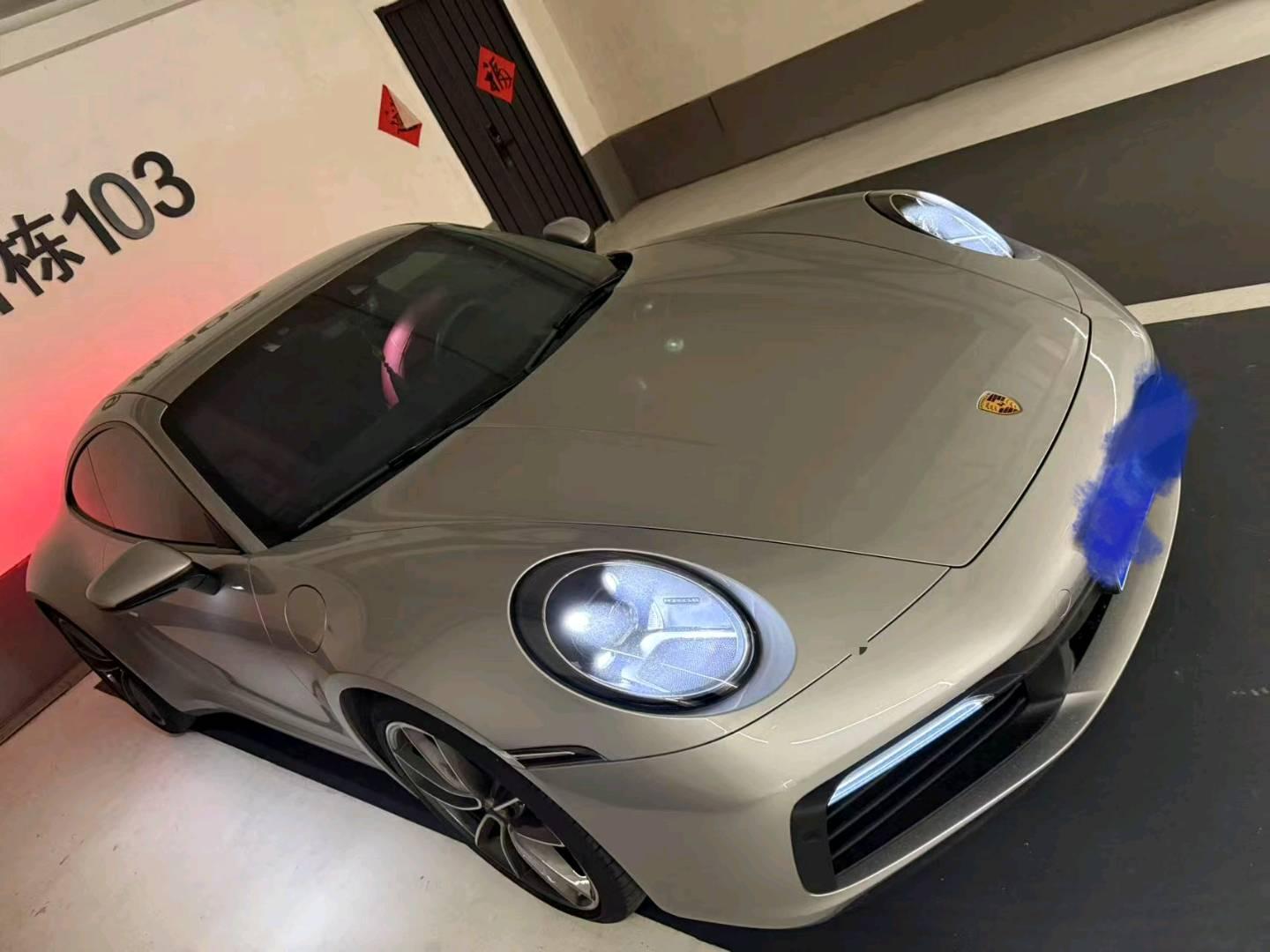 保时捷911银灰色2023年03月