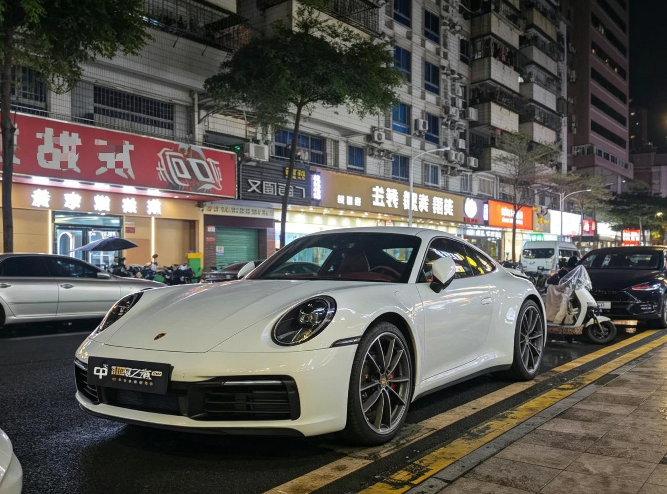保时捷911白色2022年01月