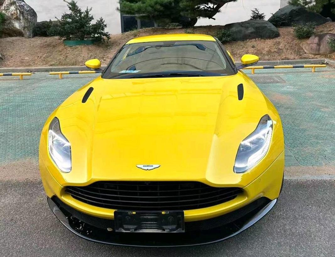 阿斯顿马丁DB11 黄色2019年04月