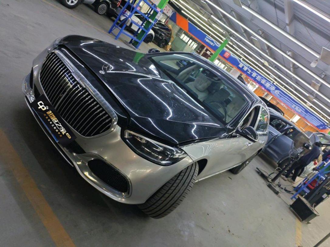 奔驰迈巴赫S级黑色2022年05月