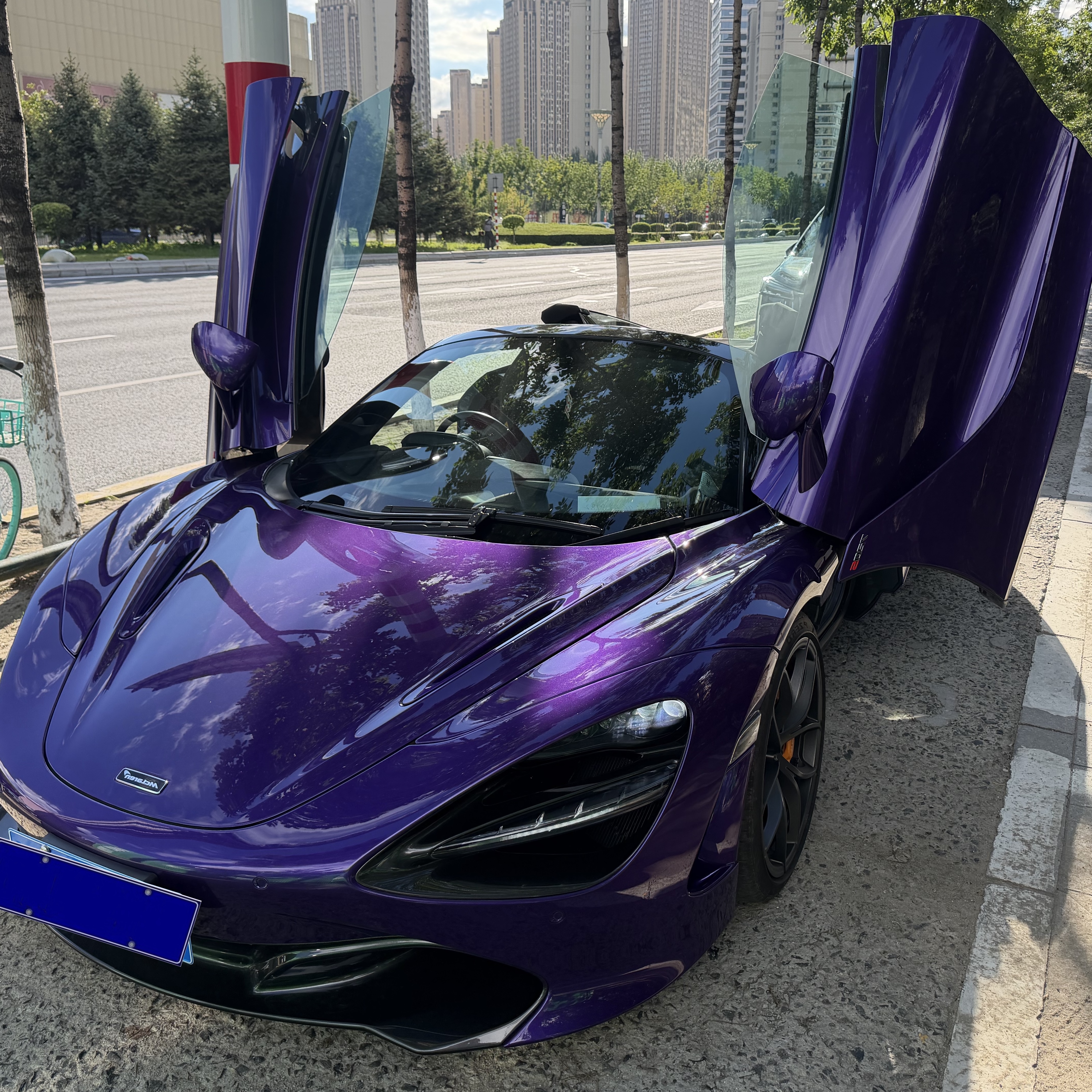 迈凯伦720S 紫色2020年01月