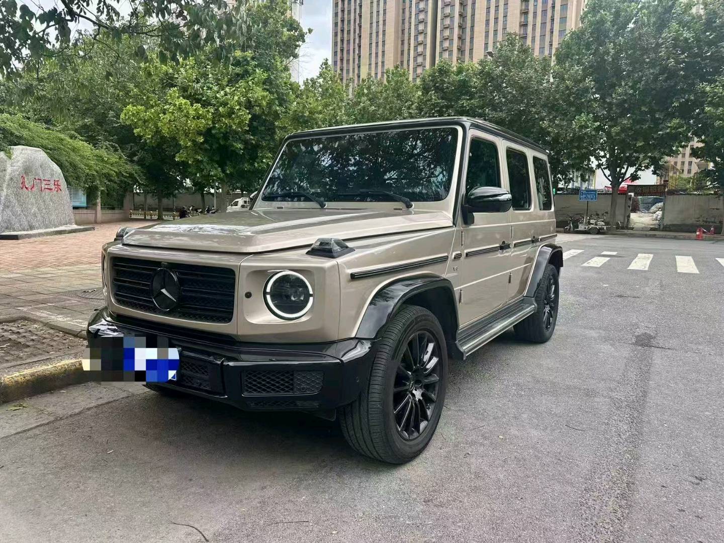 奔驰G级金色2020年11月