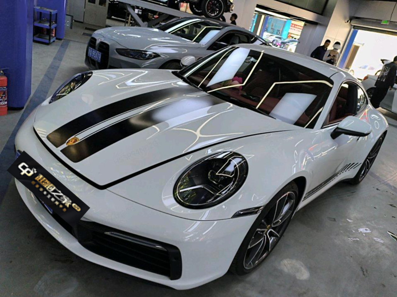 保时捷911白色2023年09月