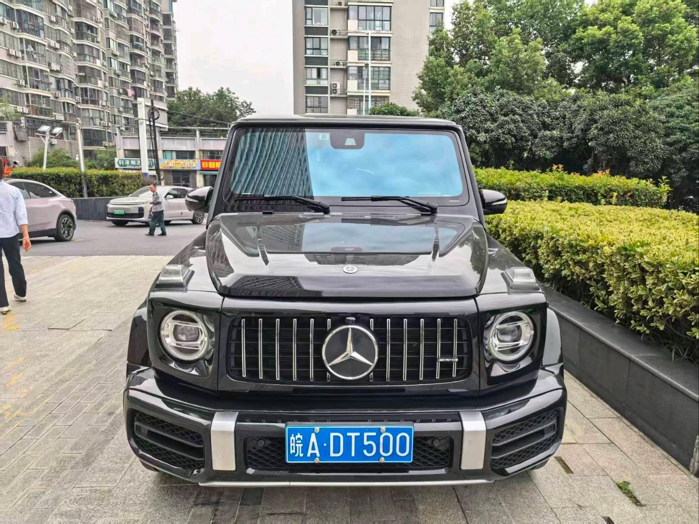 奔驰G级黑色2022年09月