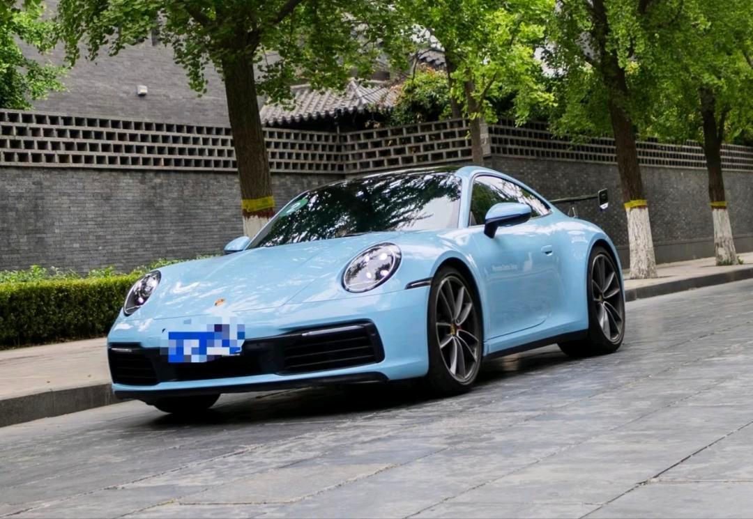 保时捷911白色2023年08月