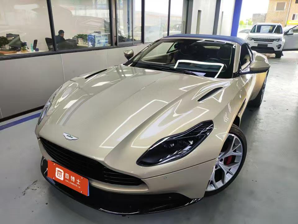 阿斯顿马丁DB11 金色2019年08月